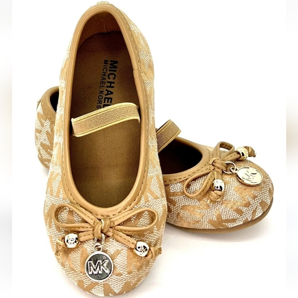 MICHAEL MICHAEL KORS FATIMA BALLET FLATS. TAN/GOLD. SIZE: 5 - Picture 1 of 8
